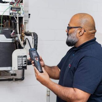 Bosch CSLD10 Refrigerant Leak Detector HVAC tool high sensitivity LCD display